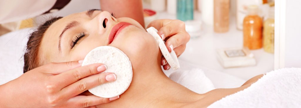Professional facial cleansing and treatment at Kavini Skincare